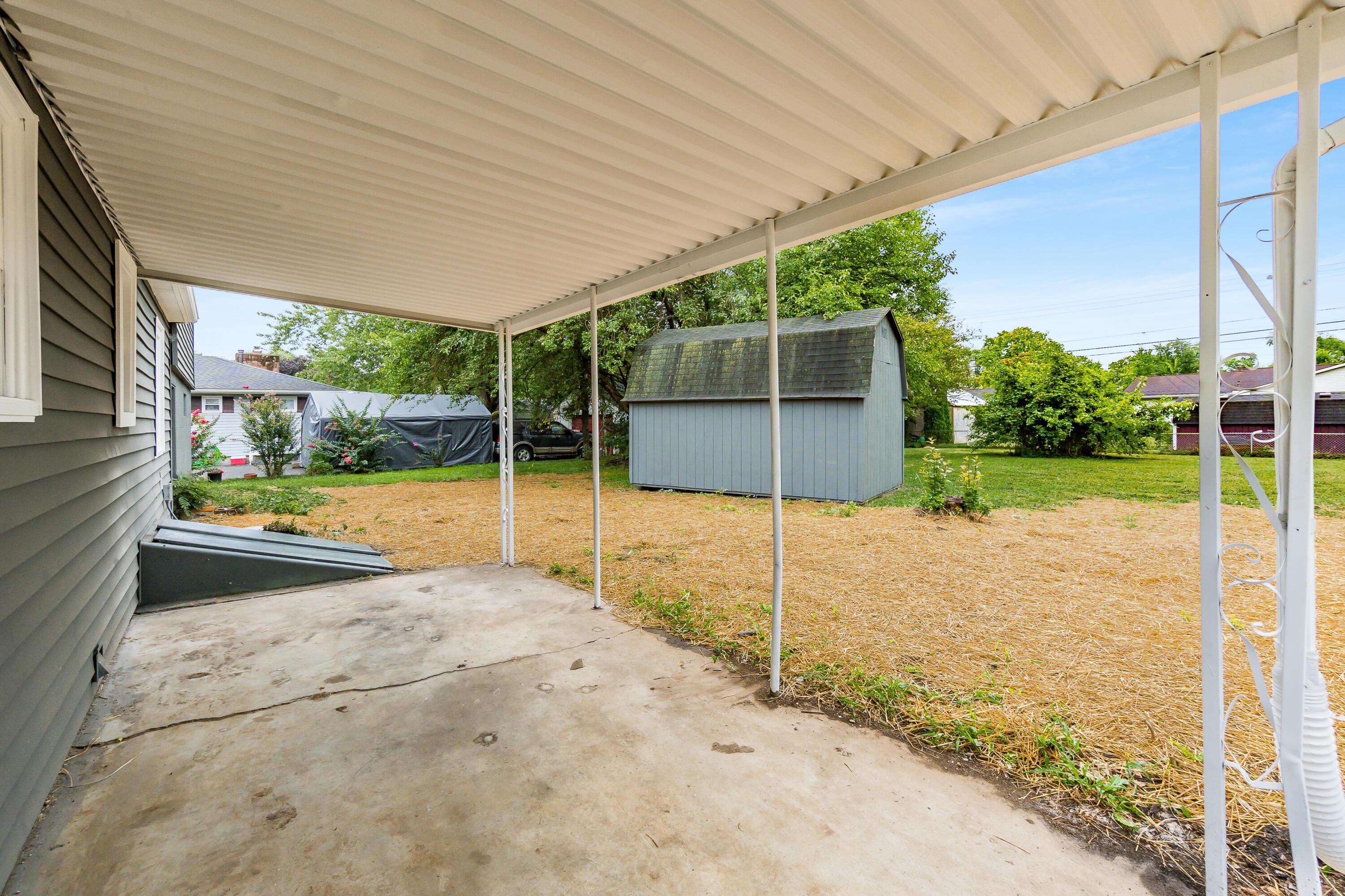 687 Colton Road Columbus, OH 43207 - Photo 49 of 53 Rear Covered Porch