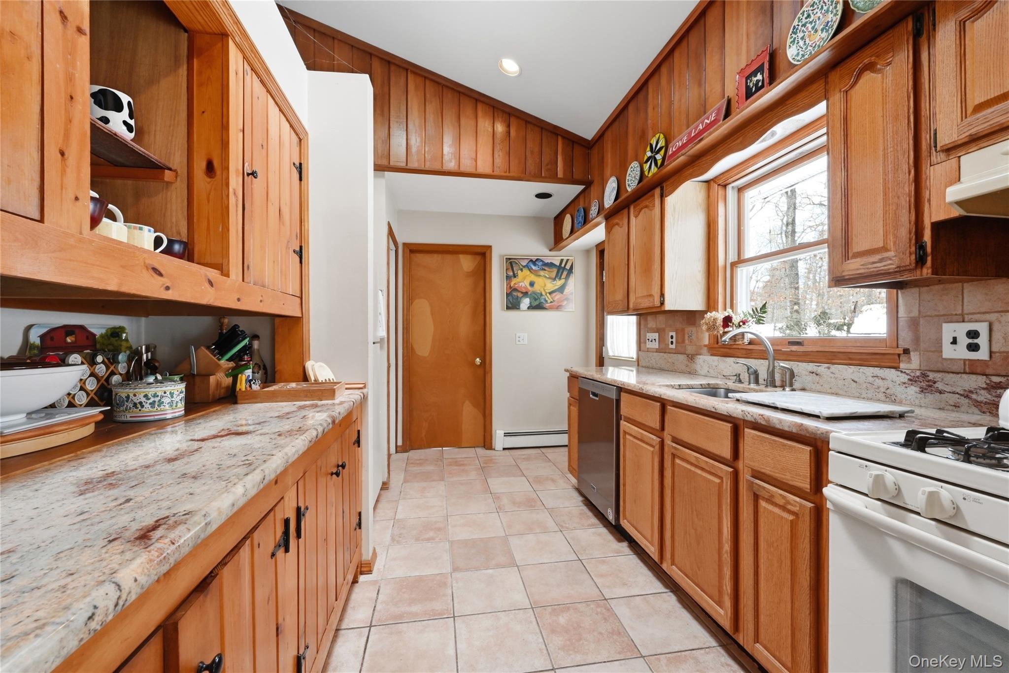 318 B Mill Road Manorville, NY 11949 - Photo 7 of 21