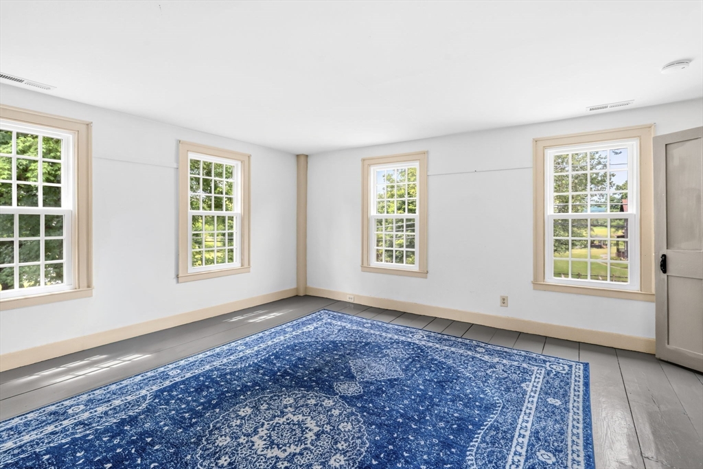 392 Greenfield Road Deerfield, MA 01342 - Photo 33 of 42