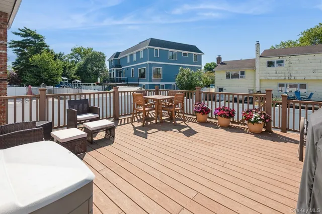 $1,375,000 | 511 Redwood Drive, Cedarhurst, NY 11516