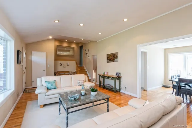 $1,375,000 | 511 Redwood Drive, Cedarhurst, NY 11516