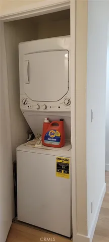 $3,200 | 5135 Zelzah Avenue, Unit 101, Encino, CA 91316