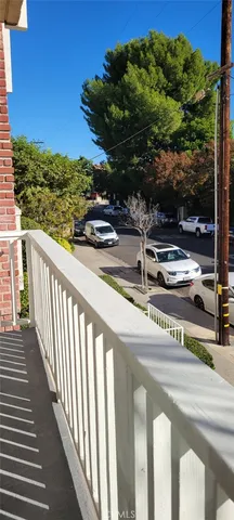 $3,200 | 5135 Zelzah Avenue, Unit 101, Encino, CA 91316