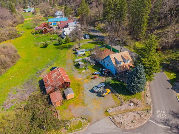 $324,900 | 11 Deadwood Road, Lewiston, CA 96052
