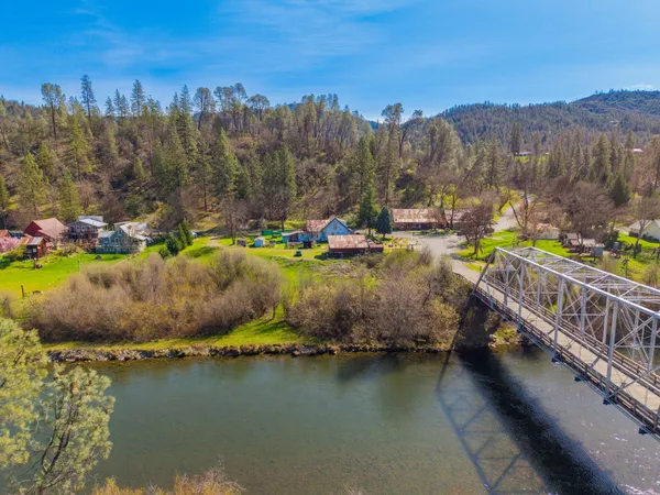 $324,900 | 11 Deadwood Road, Lewiston, CA 96052
