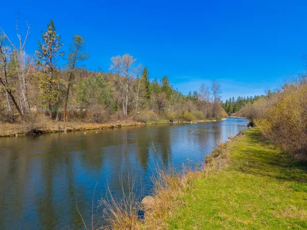 $324,900 | 11 Deadwood Road, Lewiston, CA 96052