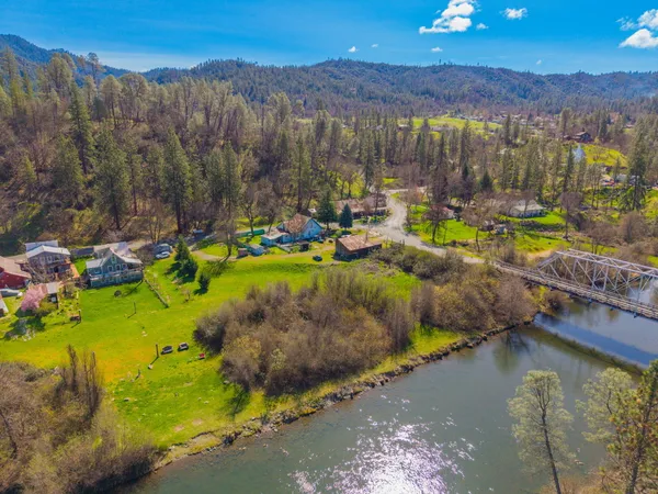 $324,900 | 11 Deadwood Road, Lewiston, CA 96052