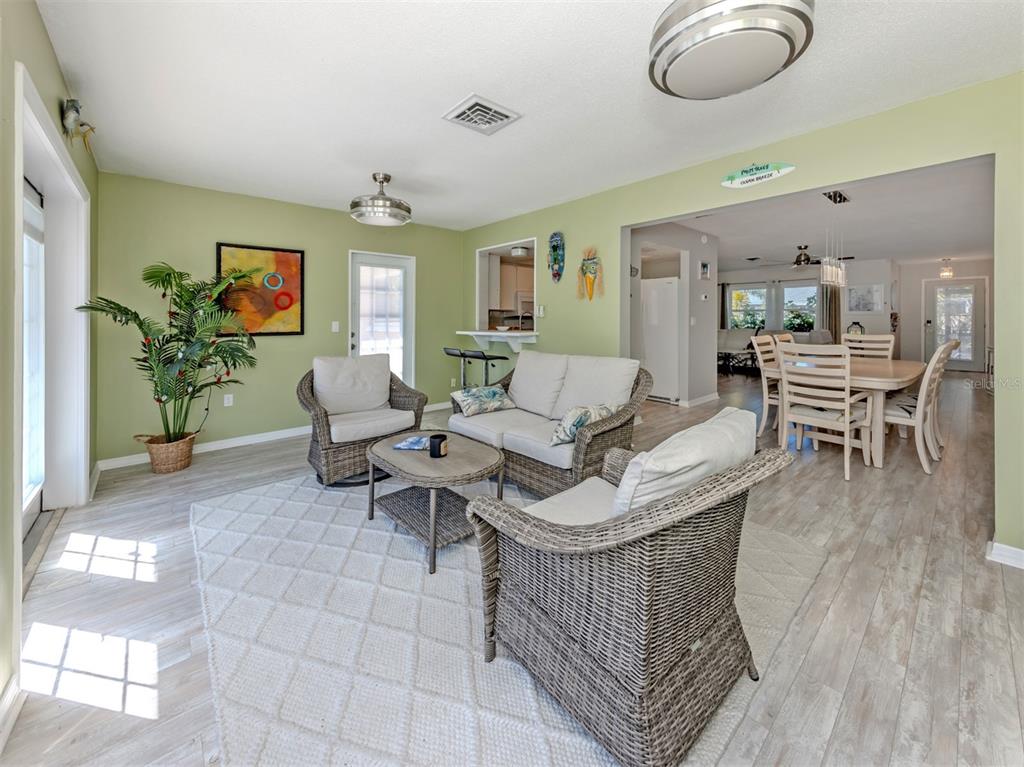 1191 Southland Road Venice, FL 34293 - Photo 8 of 35 Gallery Image 8