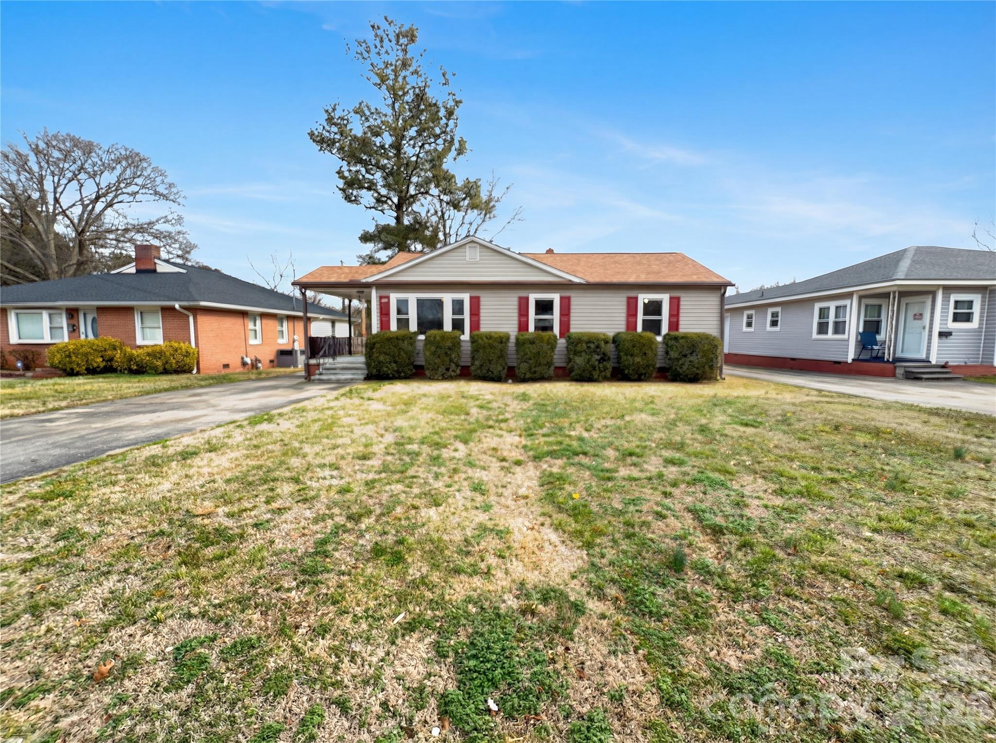 633 Briarcliff Road Rock Hill, SC 29730 - Photo 1 of 14 a front view of a house with a yard