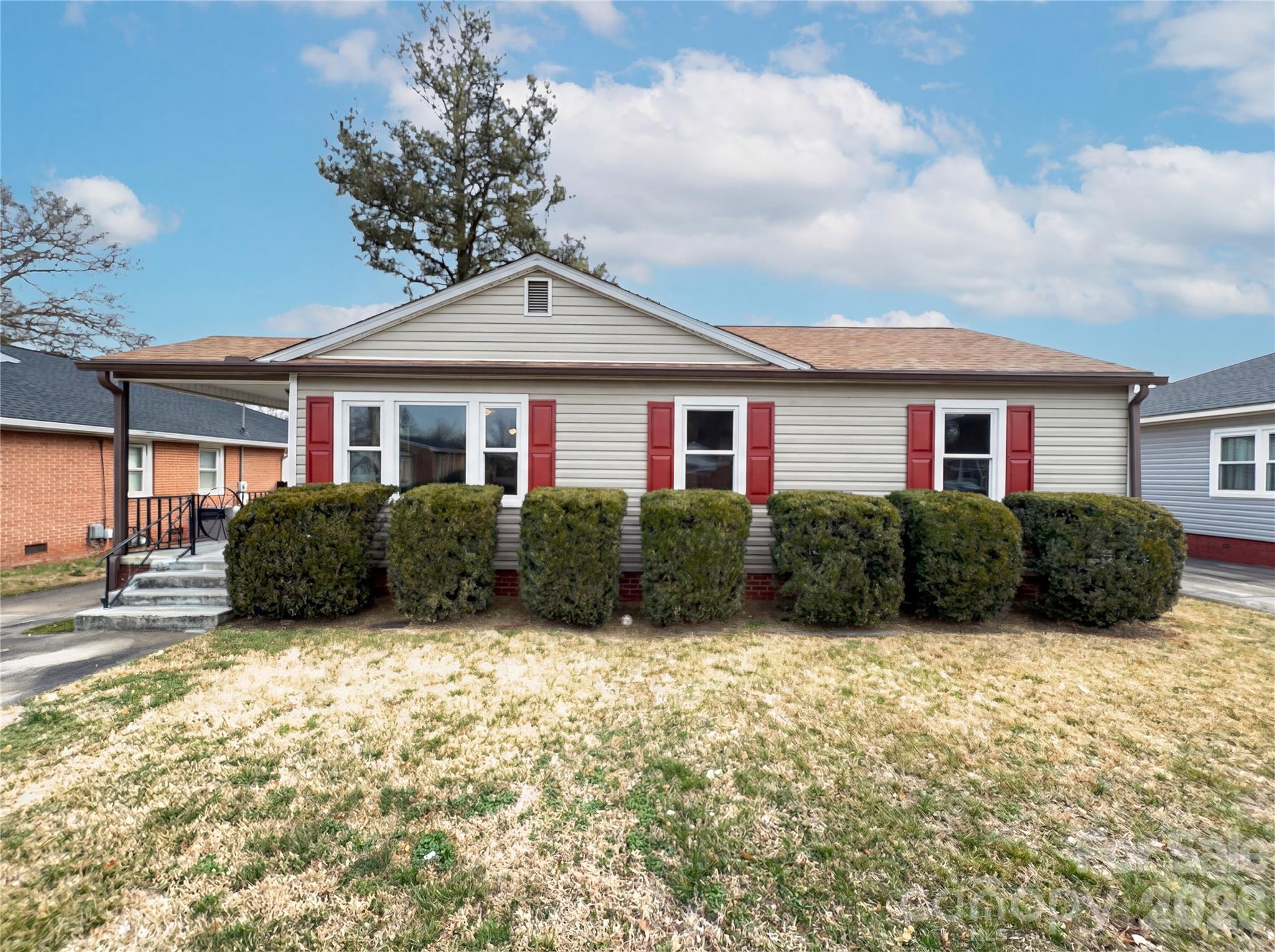 633 Briarcliff Road Rock Hill, SC 29730 - Photo 6 of 14 a view of a house with backyard and porch