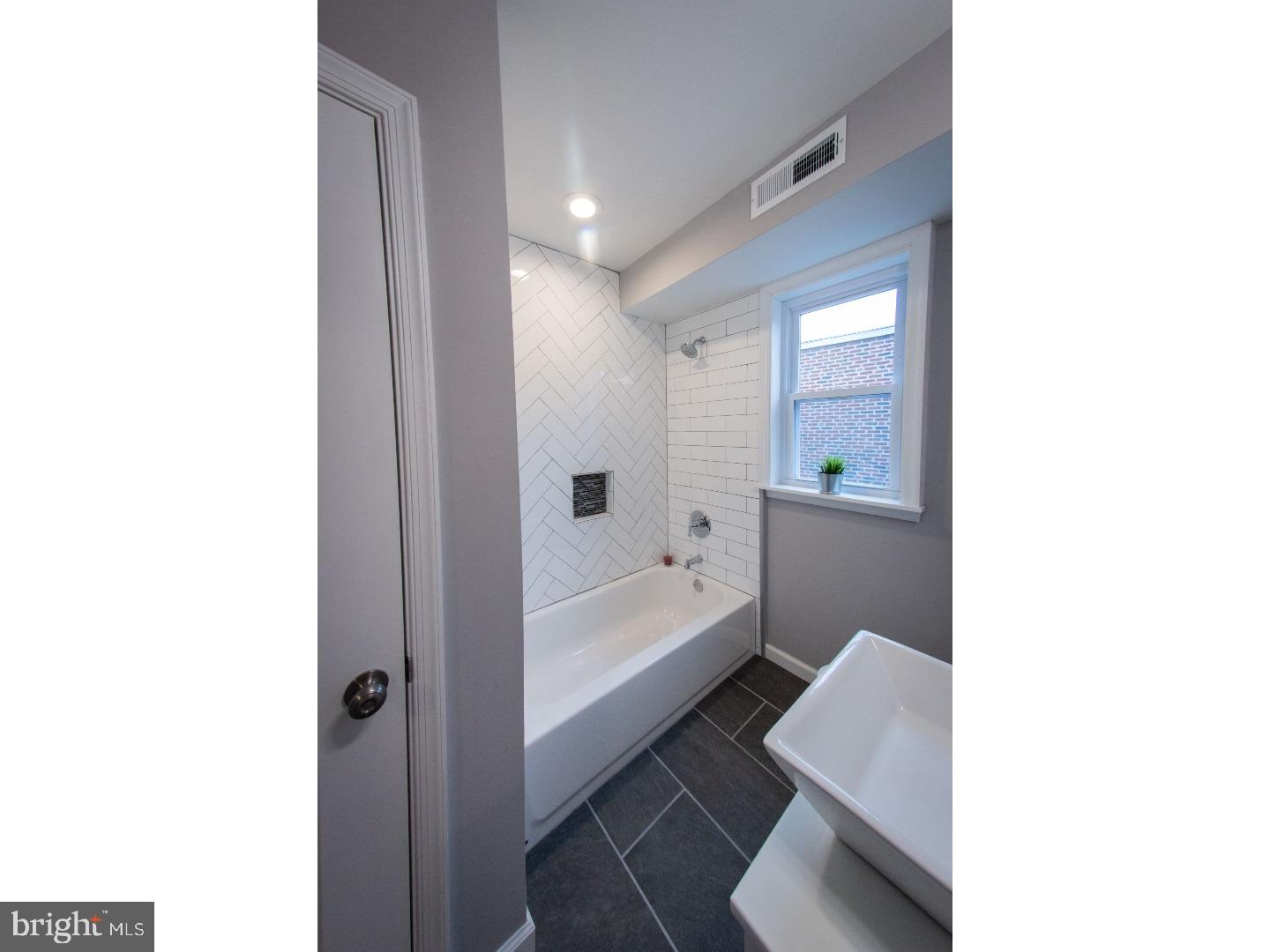 8225 Temple Road Philadelphia, PA 19150 - Photo 10 of 16 Gallery Image 10
