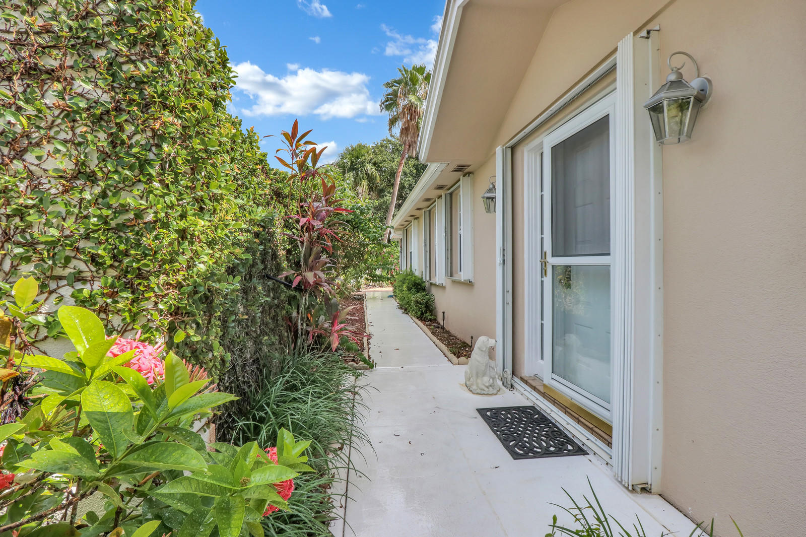 4067 Grove Point Road Palm Beach Gardens, FL 33410 - Photo 4 of 21 03_Images_3_of_20_mls