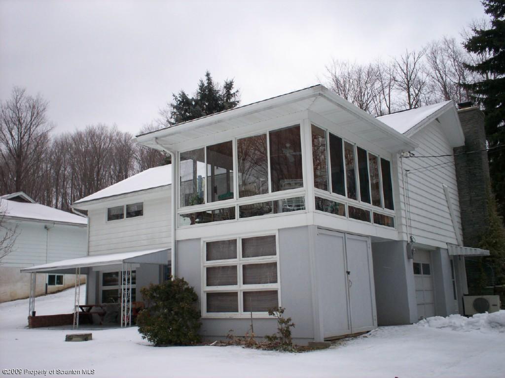 463 Laurel Road Moscow, PA 18444 - Photo 3 of 13 Gallery Image 3
