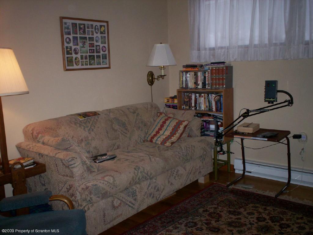 463 Laurel Road Moscow, PA 18444 - Photo 10 of 13 Gallery Image 10