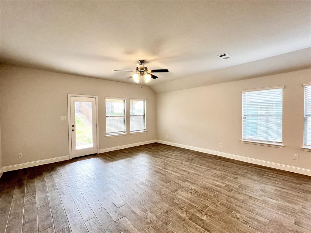 2712 Country Church Road McKinney, TX 75071 - Photo 8 of 22
