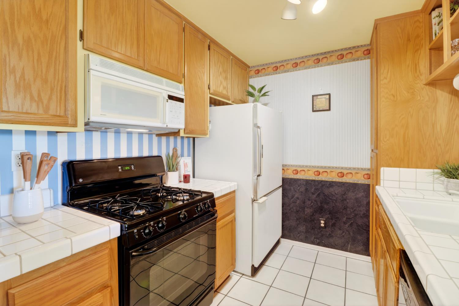 8020 Walerga Road, Unit 1009 Antelope, CA 95843 - Photo 15 of 39