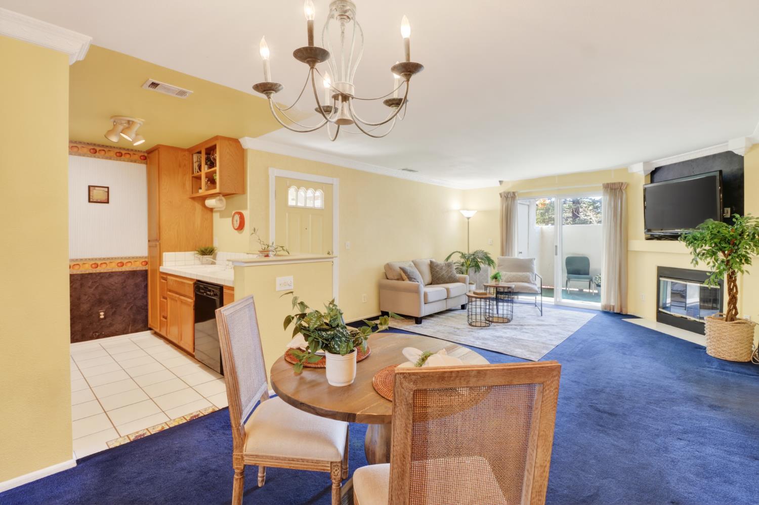 8020 Walerga Road, Unit 1009 Antelope, CA 95843 - Photo 37 of 39 Open floor plan