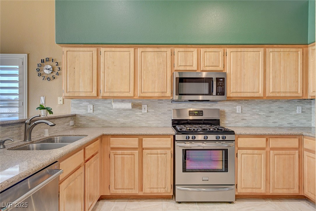 4940 Black Bear Road, Unit 202 Las Vegas, NV 89149 - Photo 15 of 37