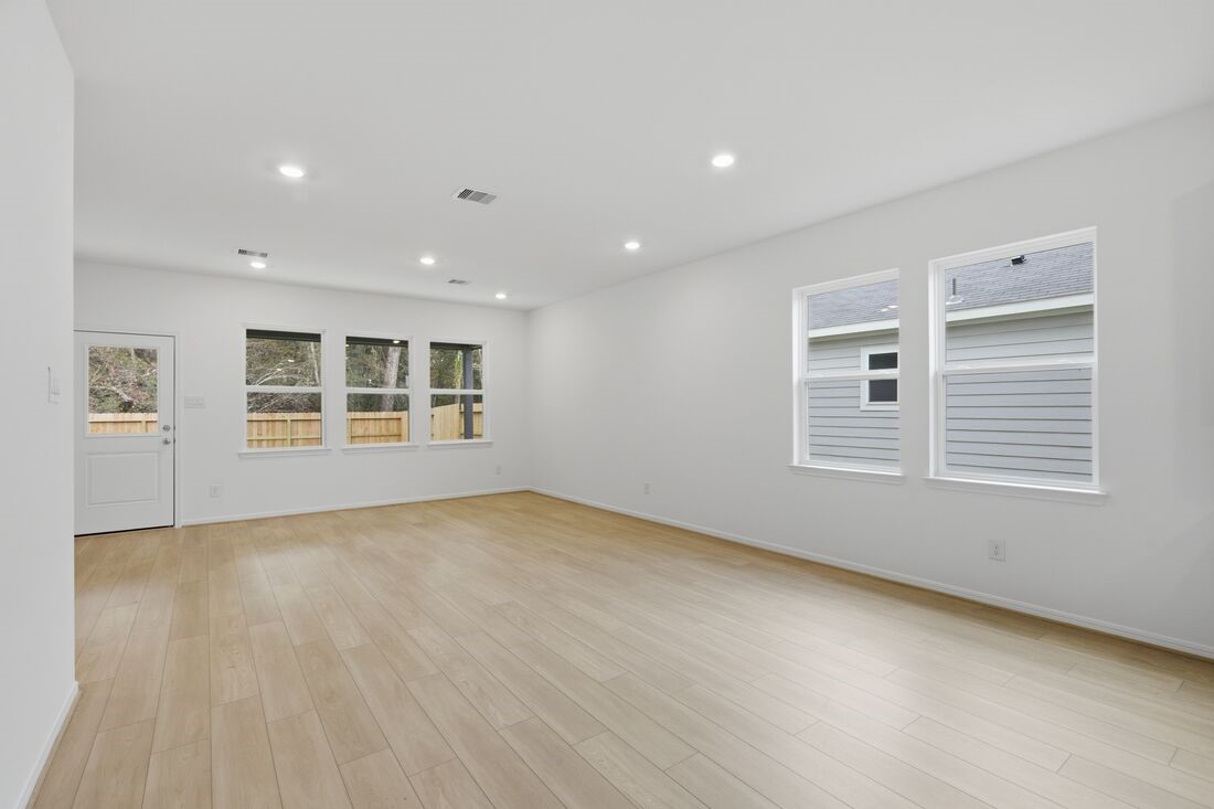 219 Rustic Alder Drive Crosby, TX 77532 - Photo 5 of 40 219 Rustic Alder Drive ~ Ready Now