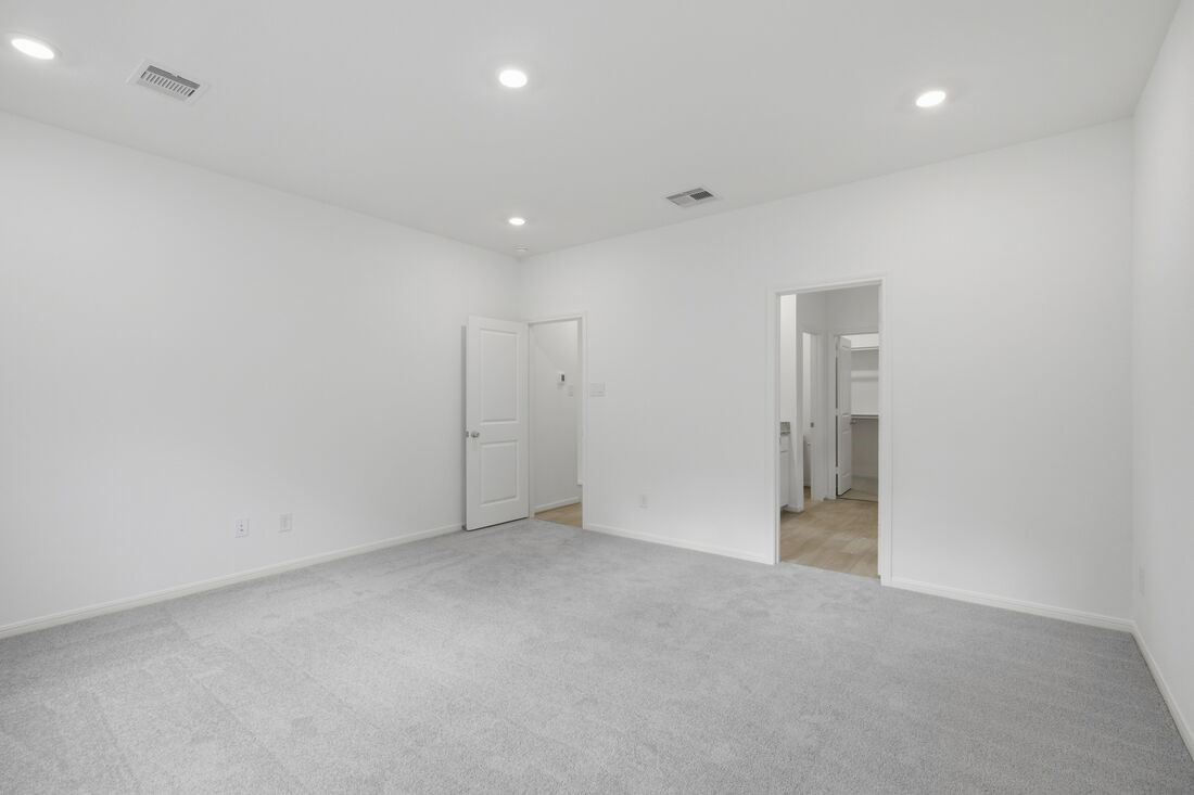 219 Rustic Alder Drive Crosby, TX 77532 - Photo 10 of 40 219 Rustic Alder Drive ~ Ready Now