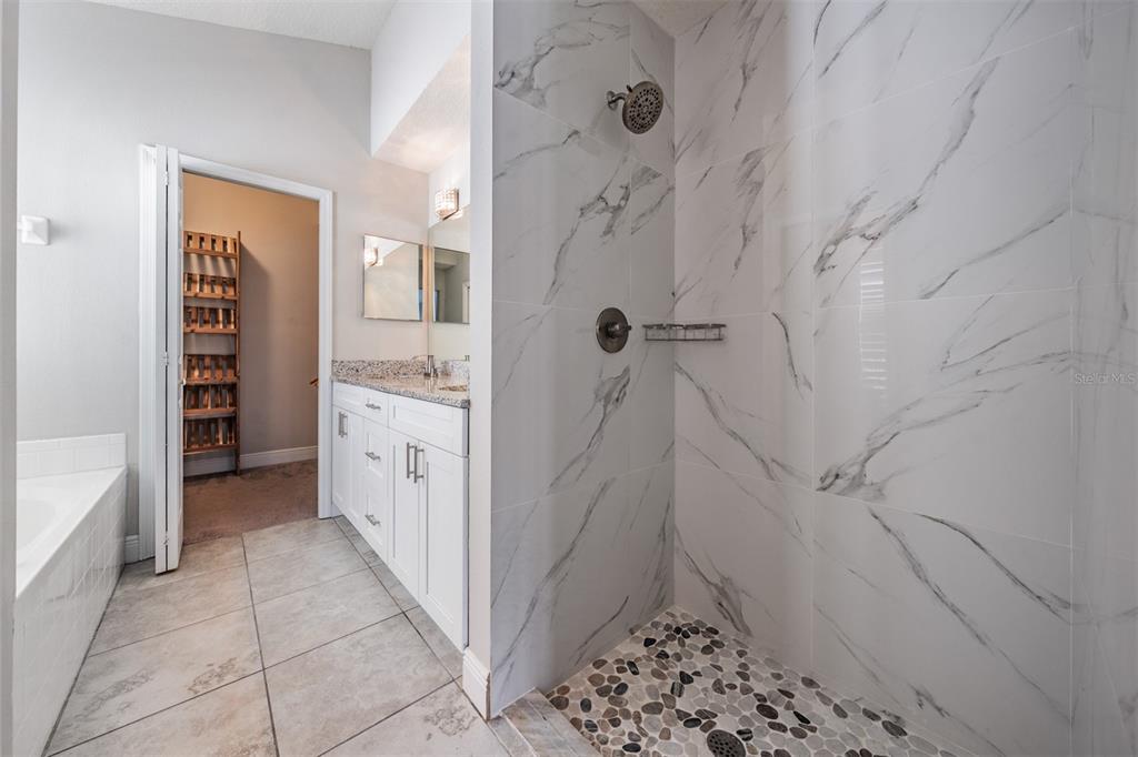 2315 Lyncrest Court Valrico, FL 33596 - Photo 21 of 42