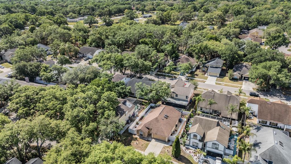 2315 Lyncrest Court Valrico, FL 33596 - Photo 38 of 42