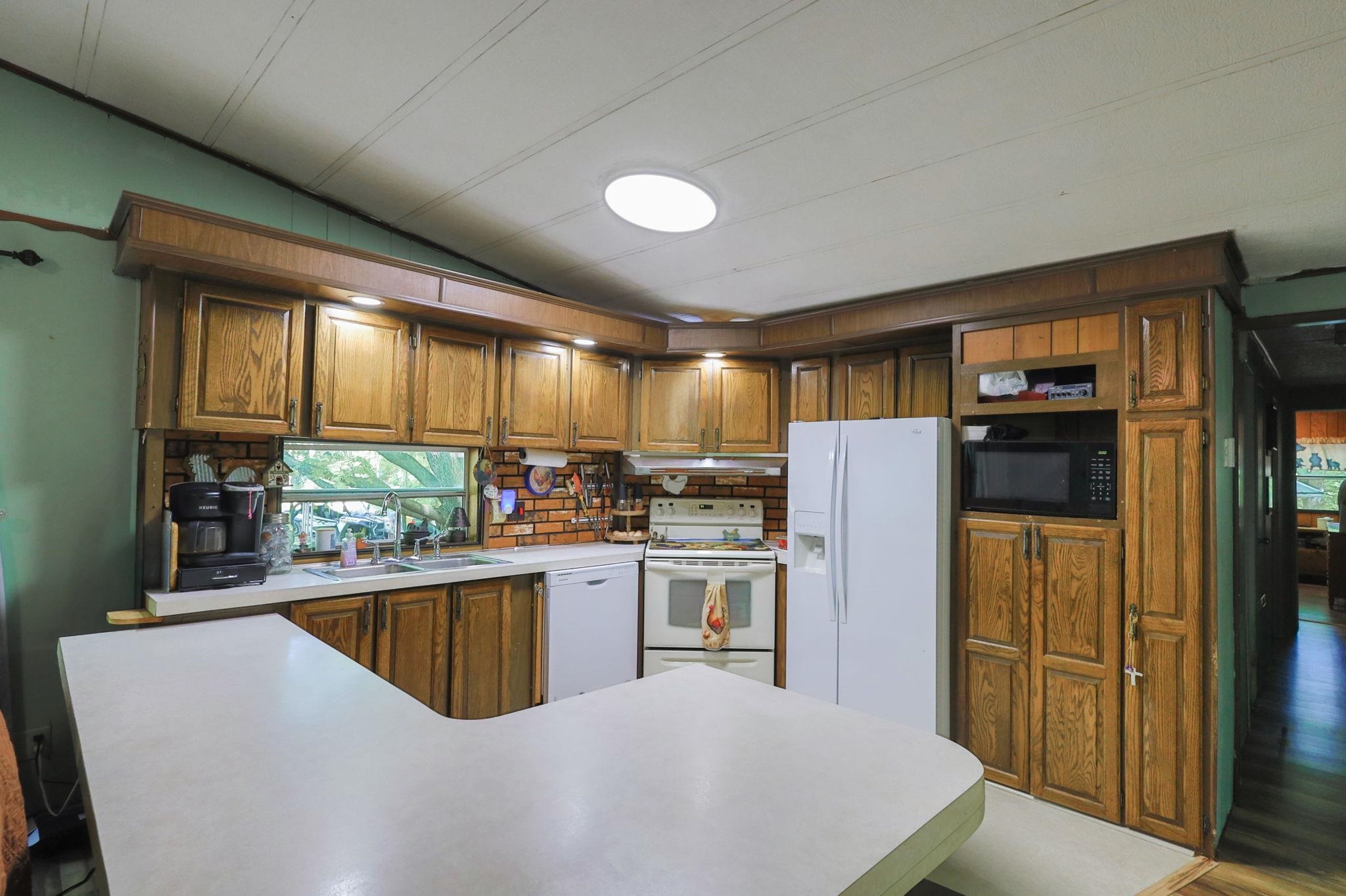 13517 Viaduct Road Copemish, MI 49625 - Photo 10 of 31 1945891-4046a322-7789-4a83-be23-0838a93ee0a2.JPG
