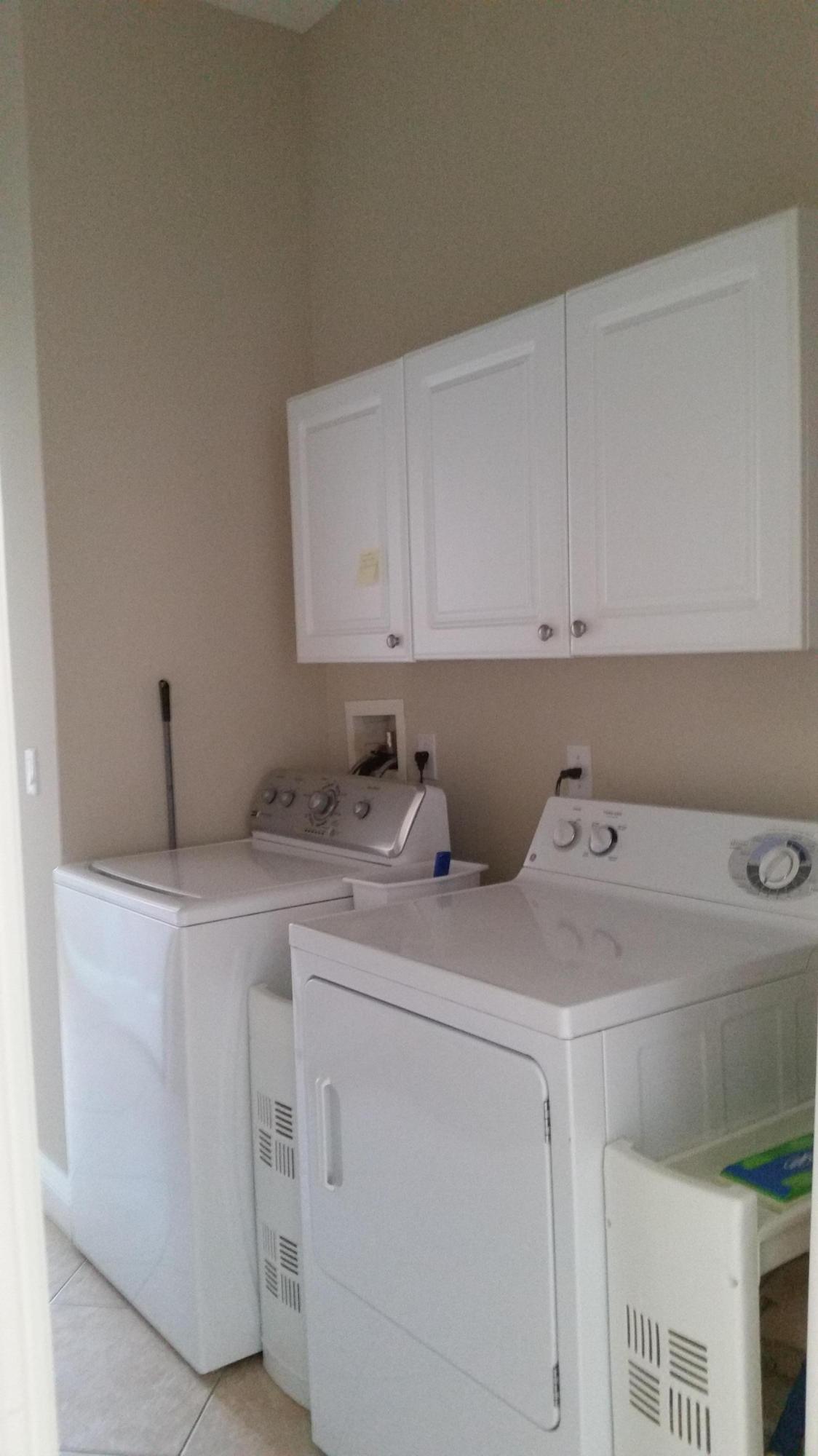 407 Springview Loop Port St. Lucie, FL 34986 - Photo 14 of 18 laundry room
