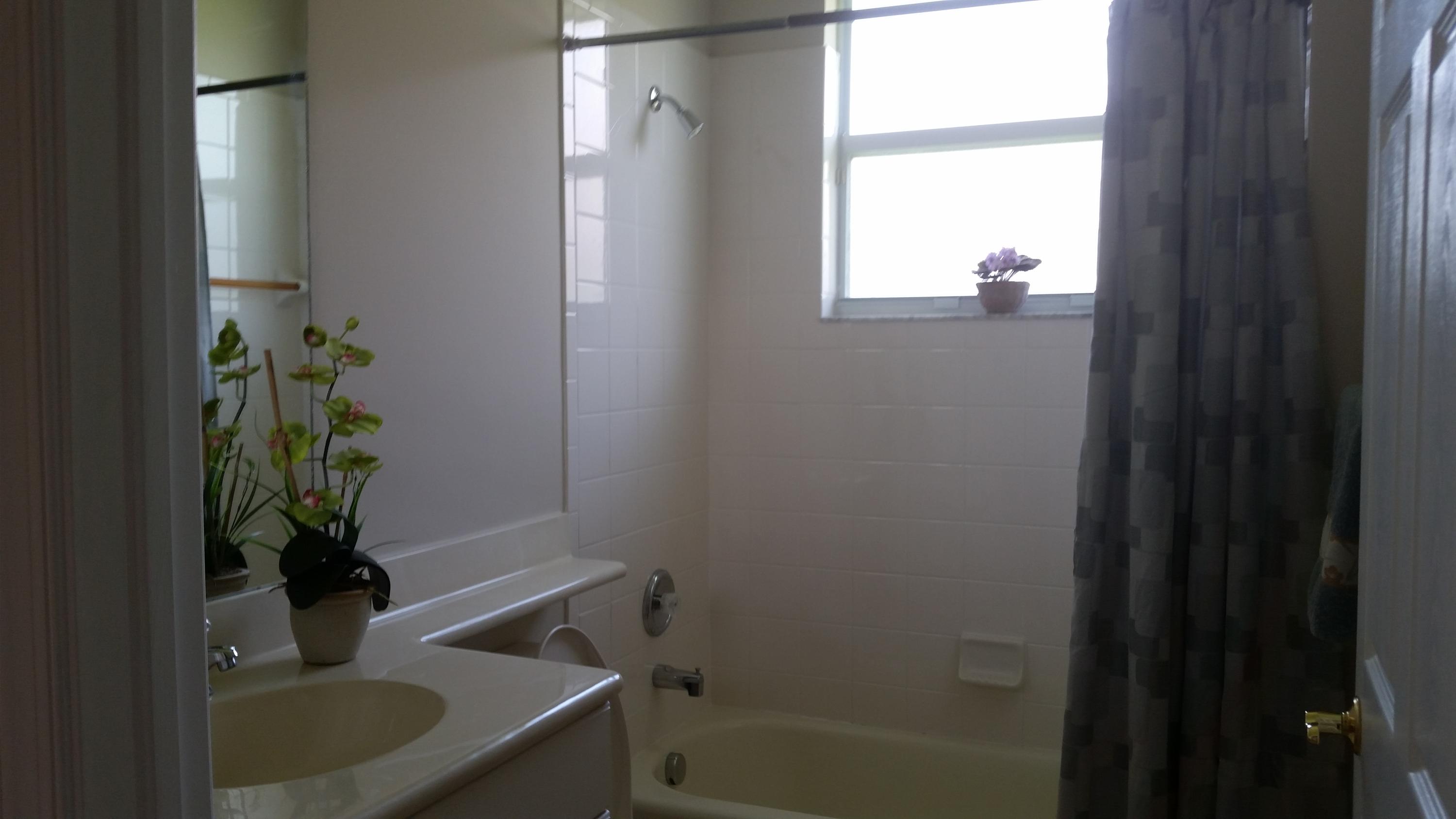 407 Springview Loop Port St. Lucie, FL 34986 - Photo 8 of 18 hall bath
