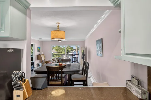 $425,000 | 2311 Northeast 36th Street, Unit 2A, Lighthouse Point, FL 33064