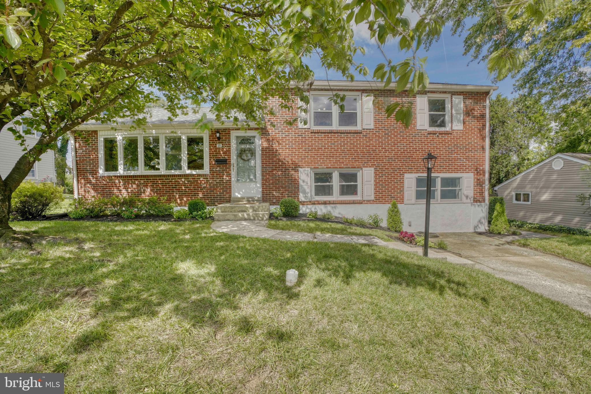 4BR 2.5 BA Split level home with gourmet kitchen