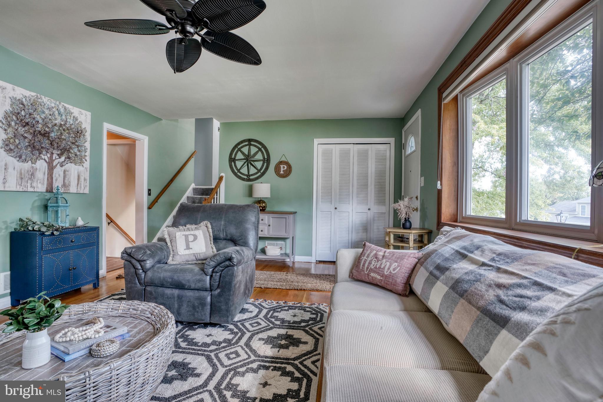Living room has plenty of room for your furniture