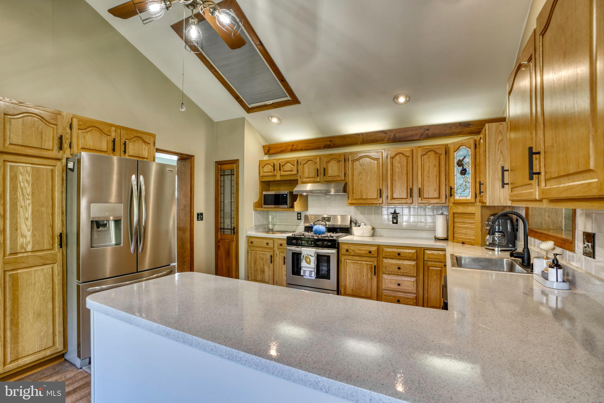 30 Tenbury Road Lutherville-Timonium, MD 21093 - Photo 9 of 51 Countertops have been redone