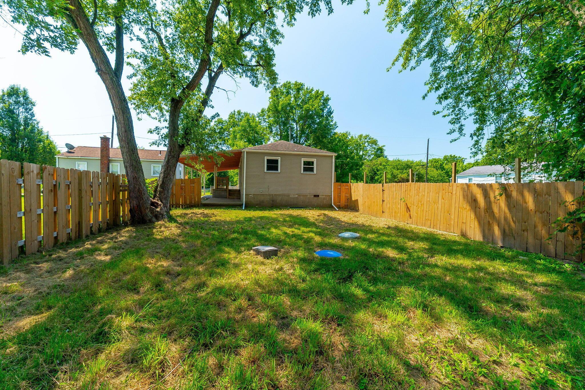 1122 Maplewood Road Columbus, OH 43207 - Photo 48 of 56 1122 Maplewood Rd (Exterior)-11-2