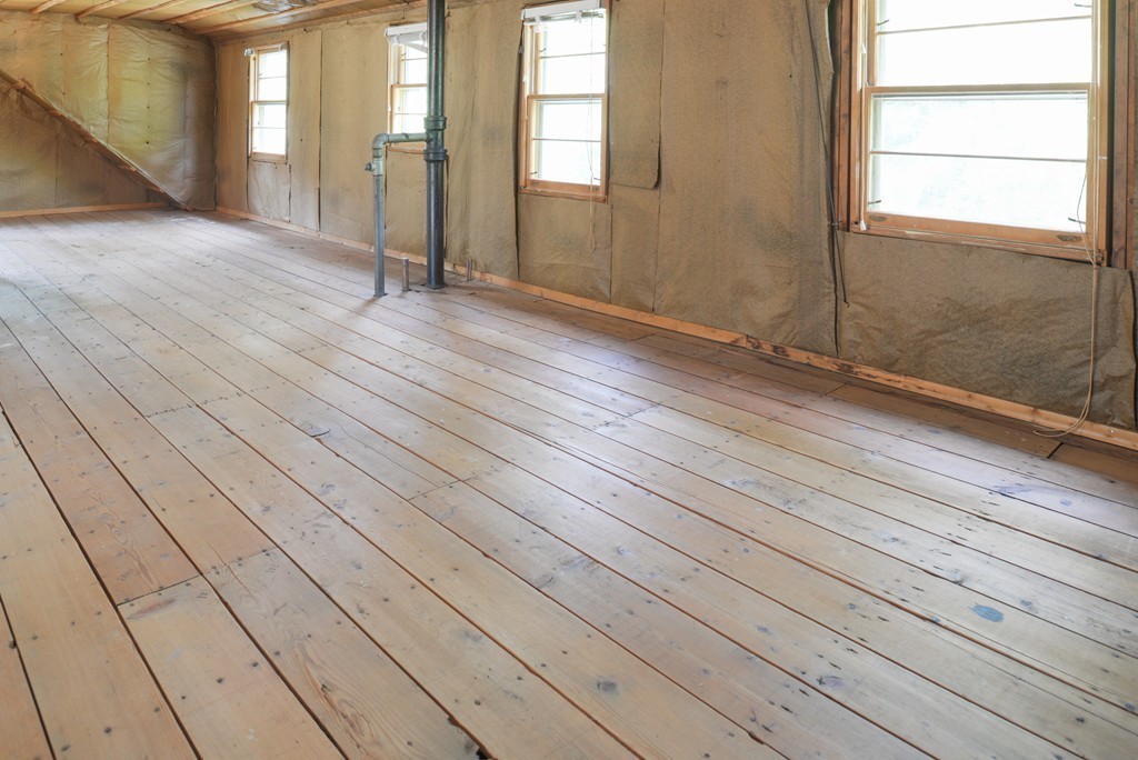 83 Lafayette Street Marblehead, MA 01945 - Photo 19 of 25 a view of an empty room and window