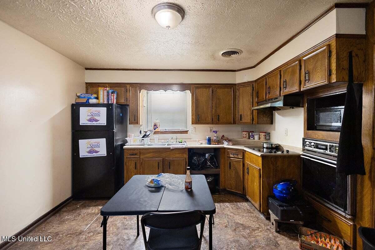 677 Woody Drive Jackson, MS 39212 - Photo 2 of 9 3HTP4137