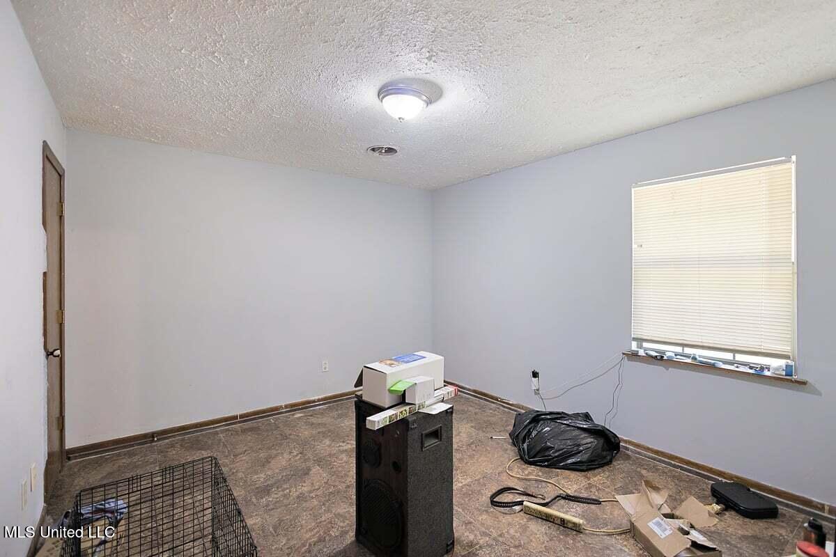677 Woody Drive Jackson, MS 39212 - Photo 6 of 9 3HTP4149
