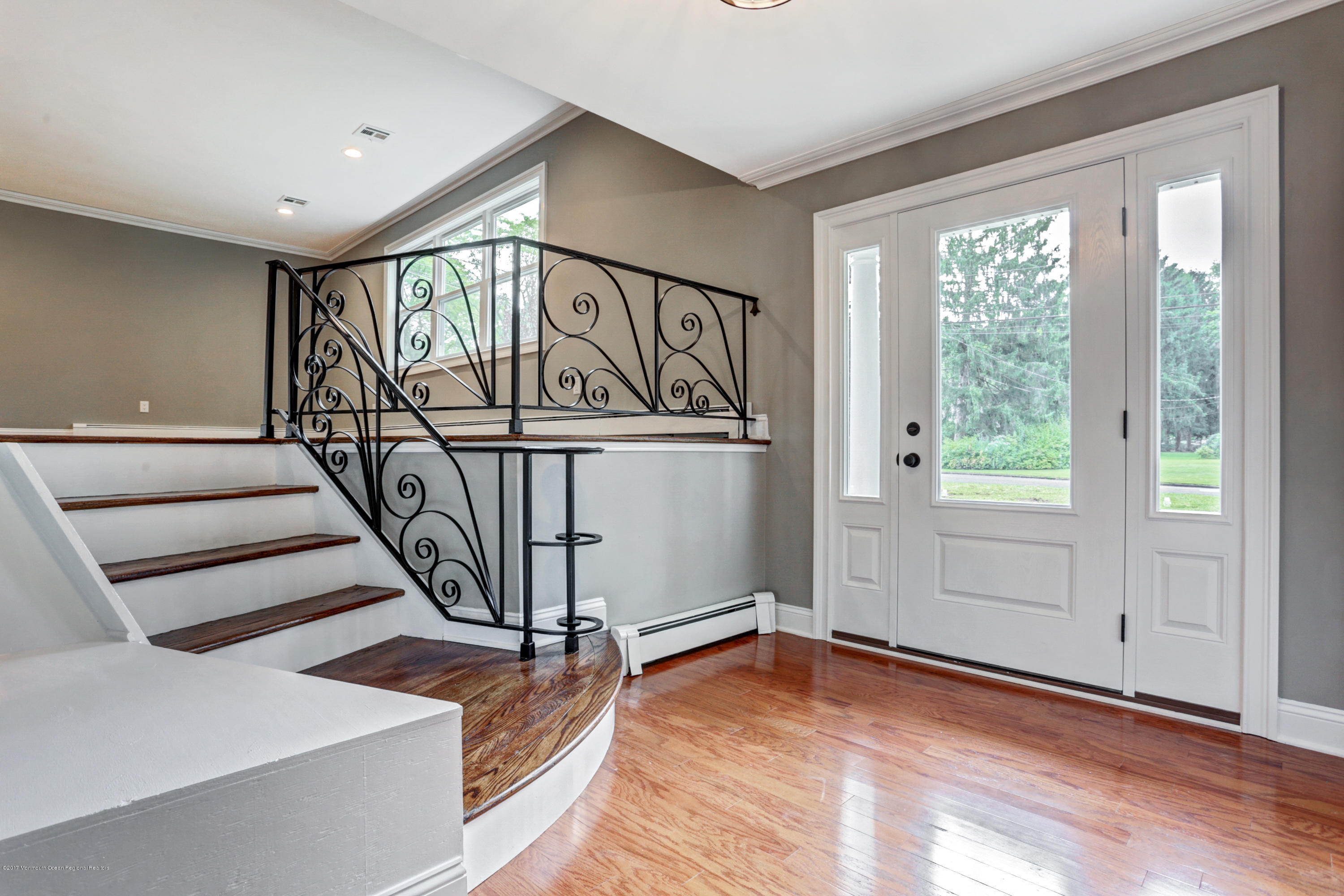 4 High Point Road Lincroft, NJ 07738 - Photo 4 of 33 Entry Way
