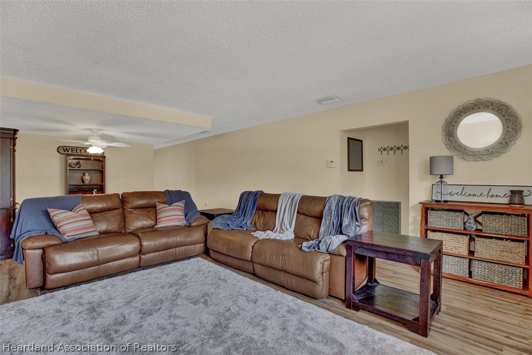 3838 Rodeo Drive North Sebring, FL 33875 - Photo 4 of 32 Gallery Image 4