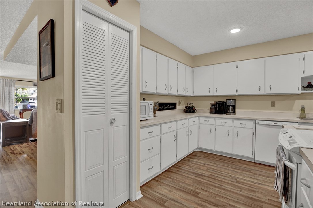 3838 Rodeo Drive North Sebring, FL 33875 - Photo 6 of 32 Gallery Image 6