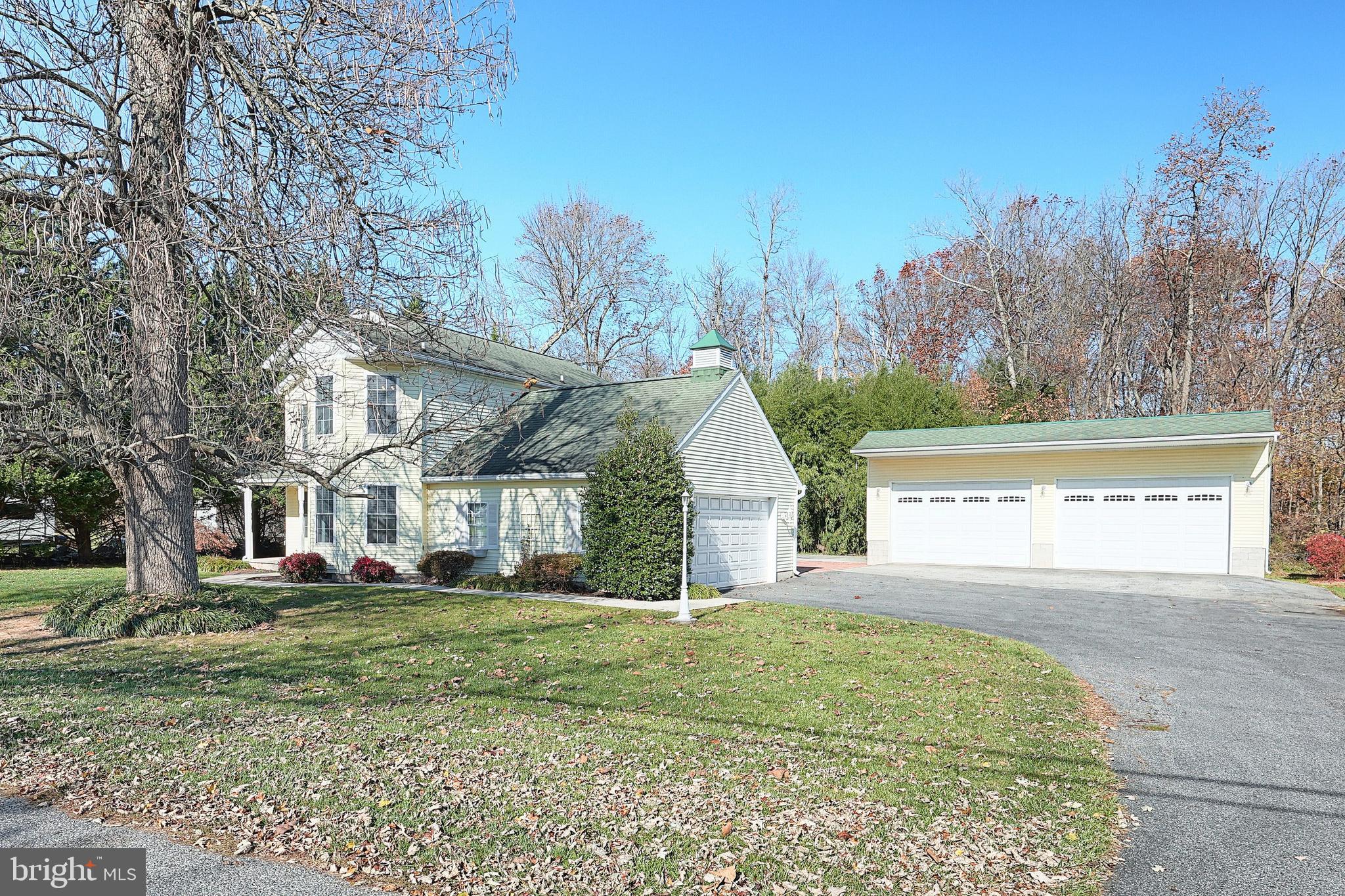 4115 Smith Road Dover, PA 17315 - Photo 4 of 48