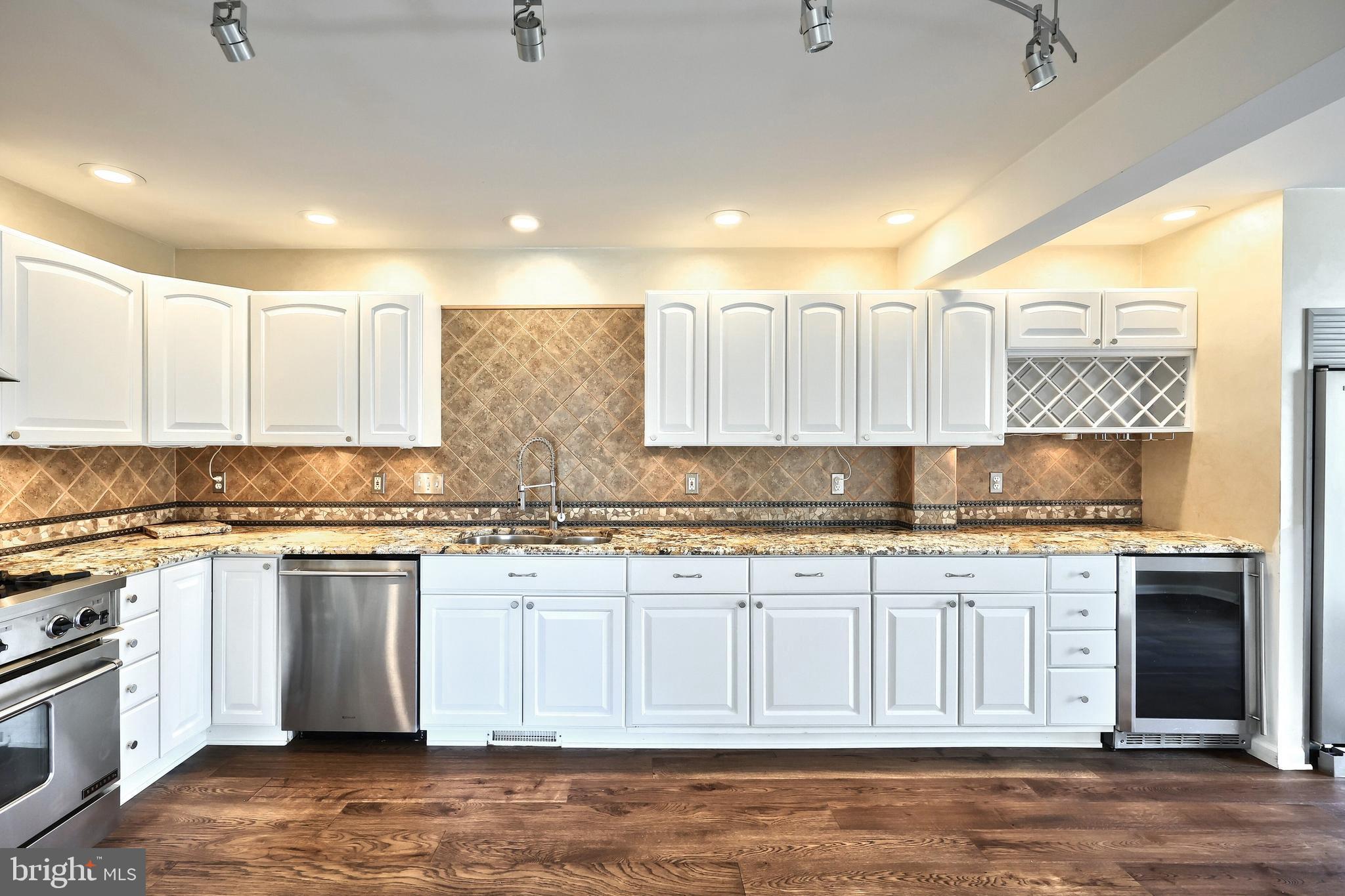 4115 Smith Road Dover, PA 17315 - Photo 10 of 48