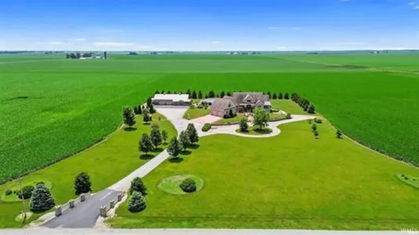 $1,120,000 | 5705 East 30 South Road, Francesville, IN 47946