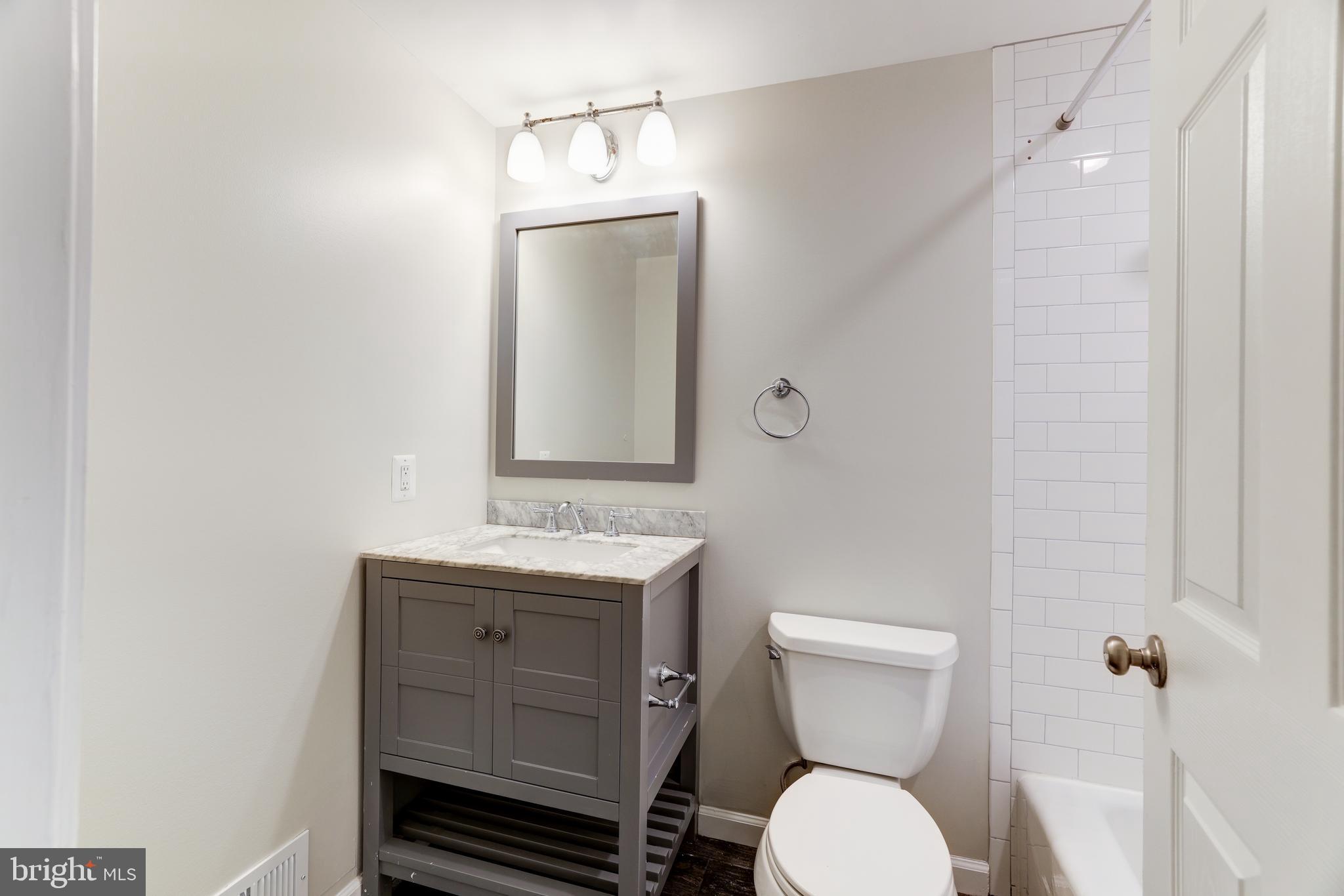 11774 Bayfield Court Reston, VA 20194 - Photo 26 of 40