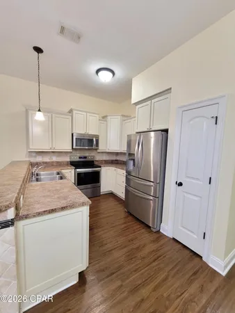 $1,900 | 7218 Quail Hollow Drive, Panama City Beach, FL 32408