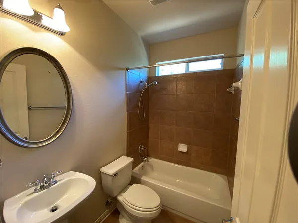 $3,200 | 331 Abbey Drive, Austin, TX 78737