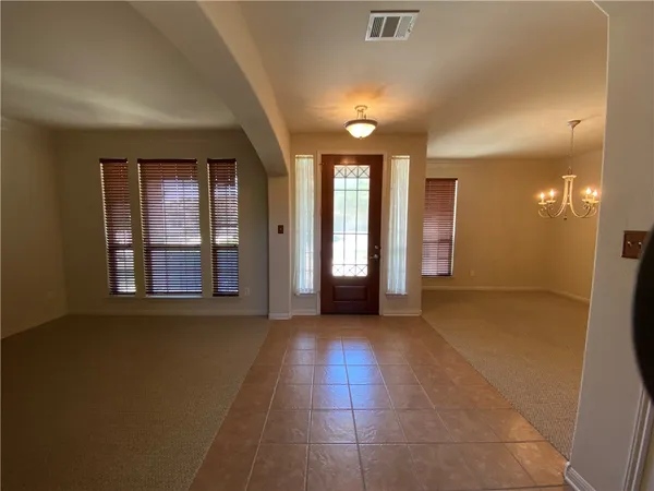 $3,200 | 331 Abbey Drive, Austin, TX 78737