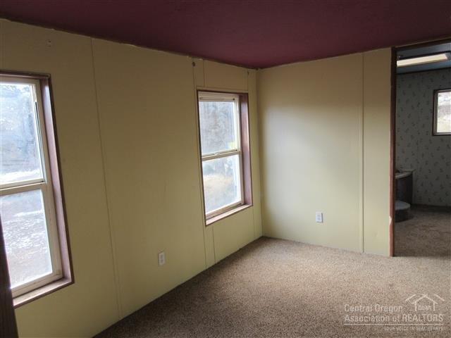 8883 Southwest Sand Ridge Road Terrebonne, OR 97760 - Photo 5 of 17 Master bedroom with it's own master bath