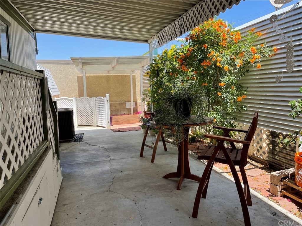 4000 Pierce Street, Unit 10 Riverside, CA 92505 - Photo 4 of 17