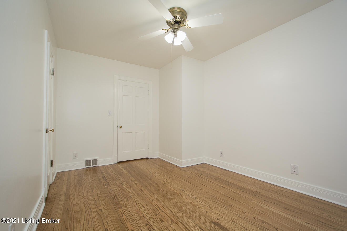 217 Woodcleft Road Louisville, KY 40222 - Photo 22 of 65 Bedroom